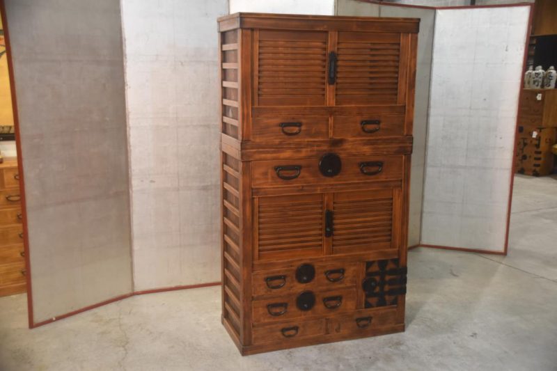 Japanese Merchant Chest in 2 Sections Width:880mm - Image 22