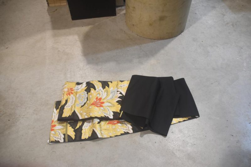Black and Swirls Obi/Table Runner Width:4000mm - Image 4