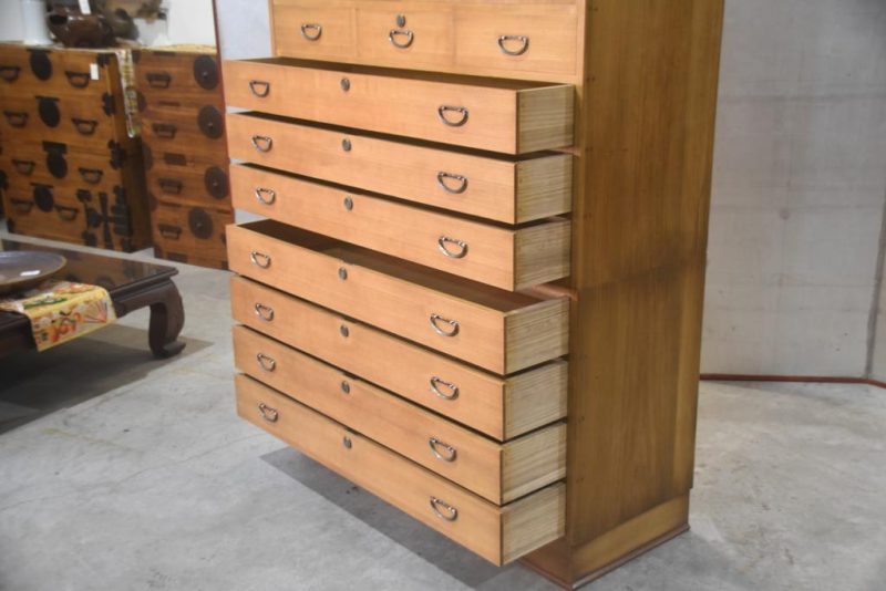 Japanese Vintage Wedding Chest (2 Sections) Width:1210mm - Image 9