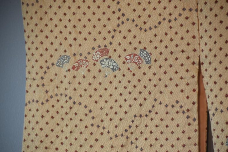 Japanese Vintage Haori in Champagne Gold with Fans - Image 2