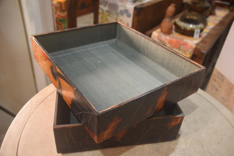 Japanese Lacquered Letter Box with Poppy Designs Width:380mm - Image 10