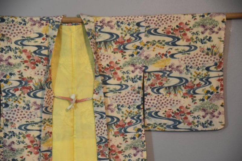 Pretty Garden Scene Haori - Image 6