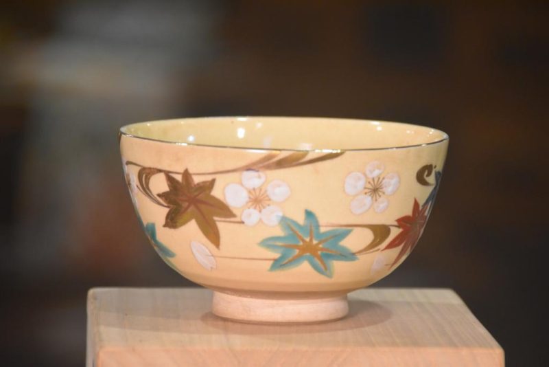 KyoyakiTea Bowl in a wooden box Width:100mm