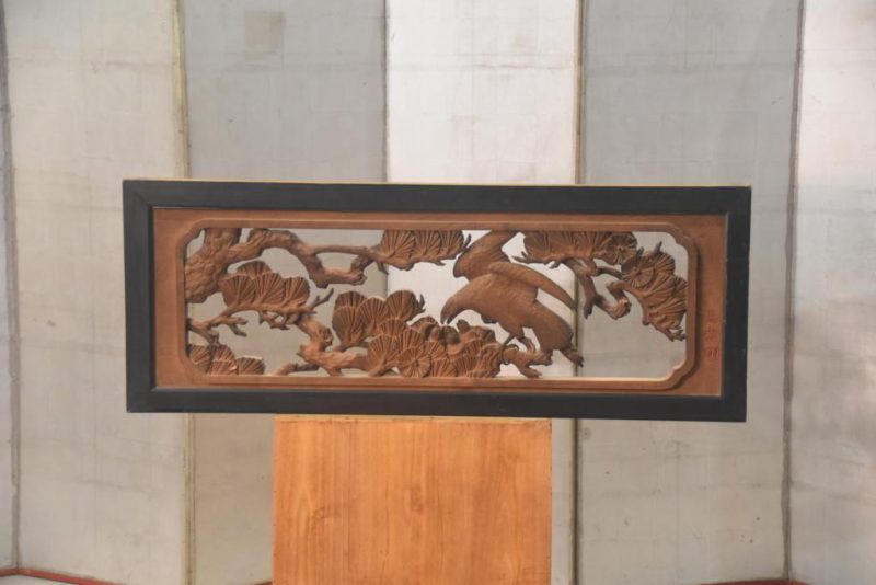 Japanese Carved Rama Transom with Hawks Width:1380mm
