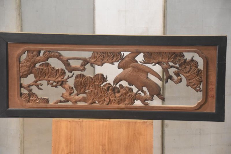 Japanese Carved Rama Transom with Hawks Width:1380mm - Image 7