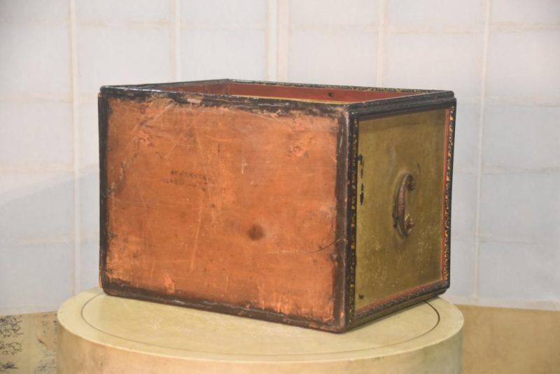 Edo Period Lacquered Small Chest Width:450mm - Image 12