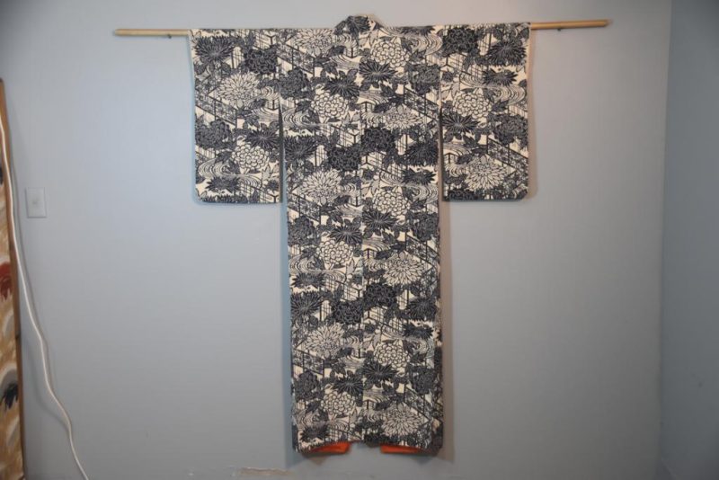 Stunning Black and White Vintage Silk Japanese Kimono