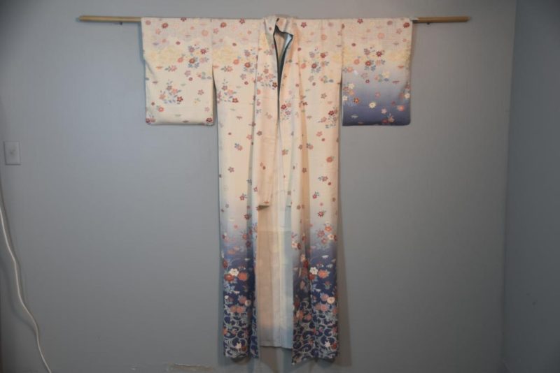 Soft Sheen Vintage Silk Japanese Kimono - Image 6