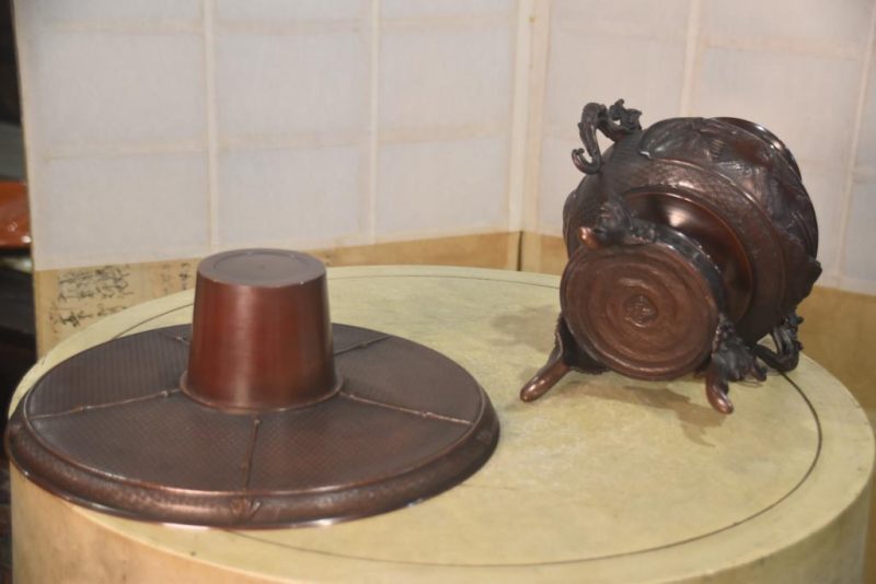 Bronze Usubata Vase Width:330mm - Image 8
