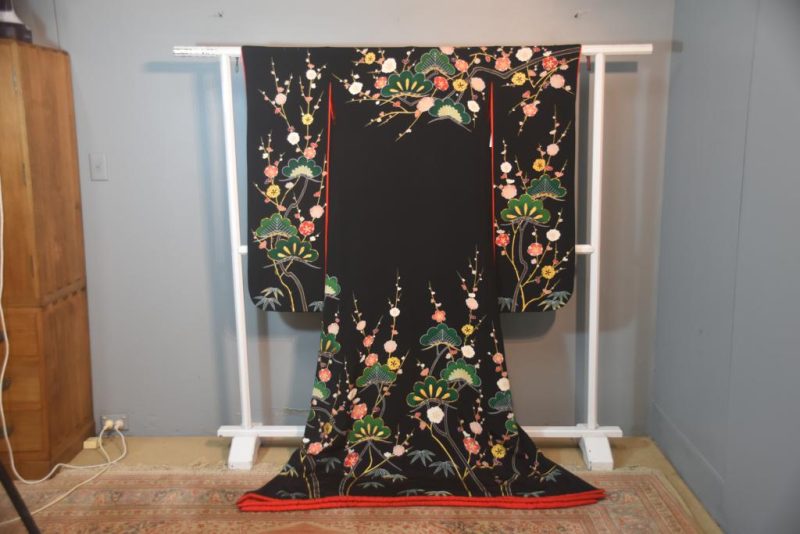 Japanese Silk Vintage Furisode Kimono in Black with Red