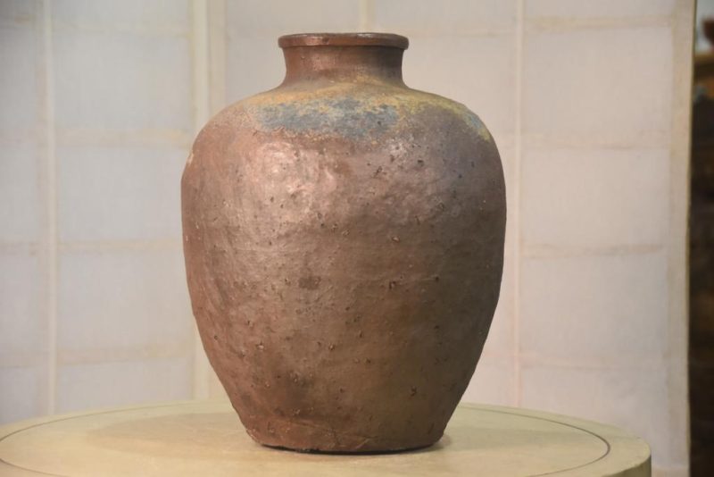 A Bizen Pottery Urn Height:350mm - Image 5
