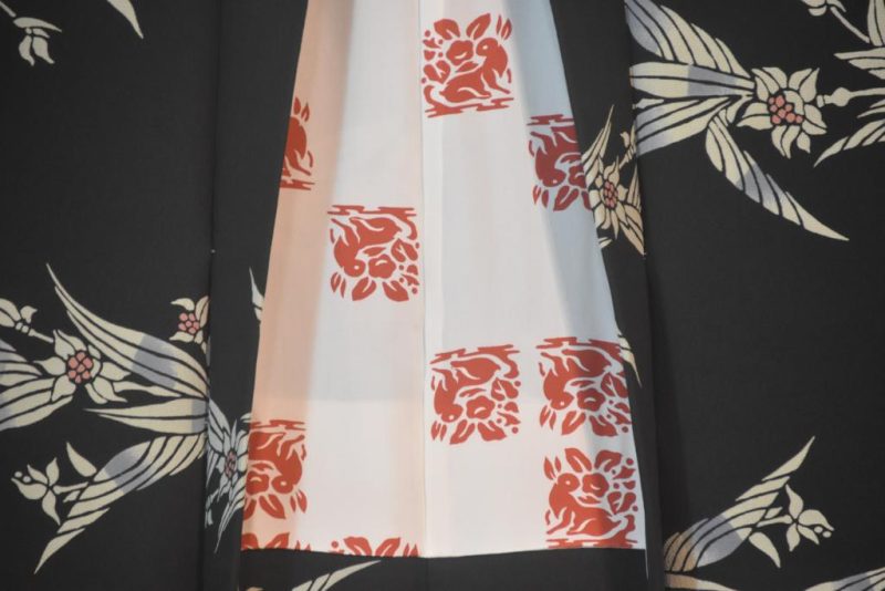 Black and White Silk Haori Jacket - Image 7