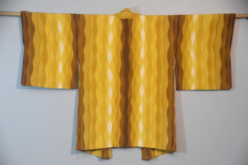 Geometric Mustard Silk Haori Jacket - Image 4