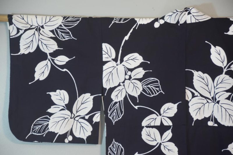 Navy & White Vines Vintage Japanese Cotton Yukata - Image 4