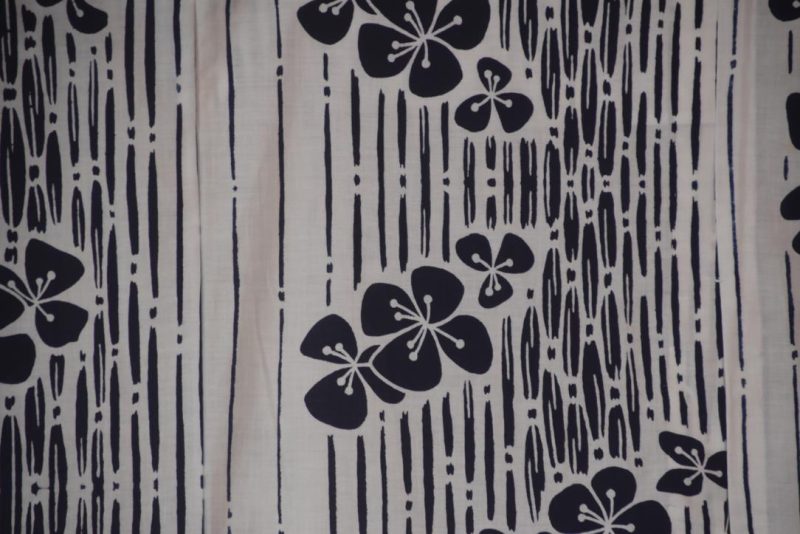 Navy on White Frangipani Vintage Japanese Cotton Yukata - Image 2