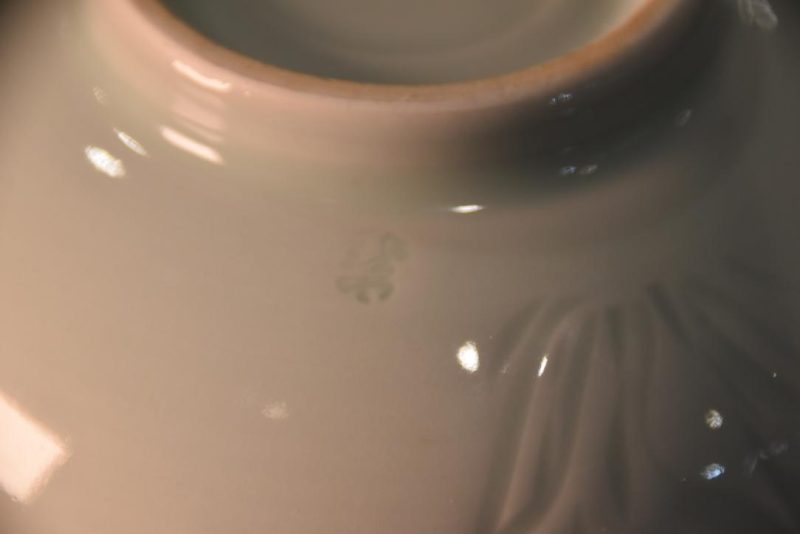 Celadon Chawan Tea Bowl in a Wooden Box Width:125mm - Image 2