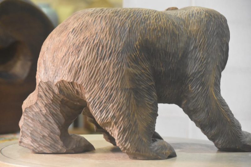Carved Wooden Hokkaido Bear Width:500mm - Image 7