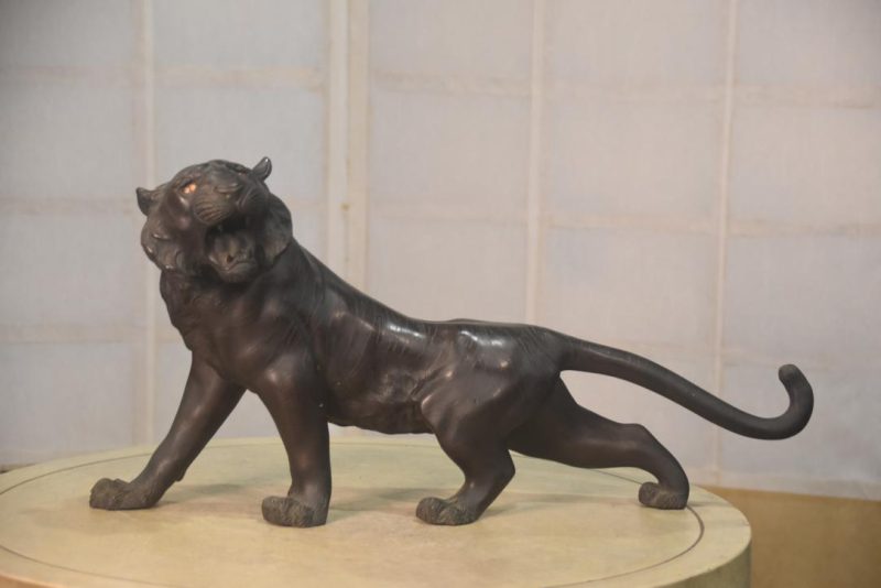 Japanese Bronze Tiger Width:580mm. - Image 8