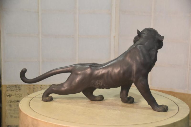 Japanese Bronze Tiger Width:580mm. - Image 5