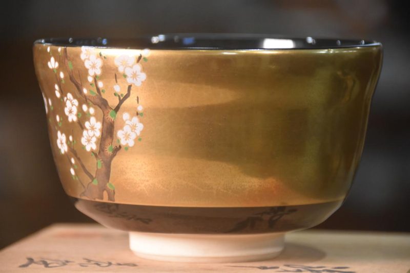 Kyoyaki Tea Bowl in a wooden box Width:123mm - Image 7