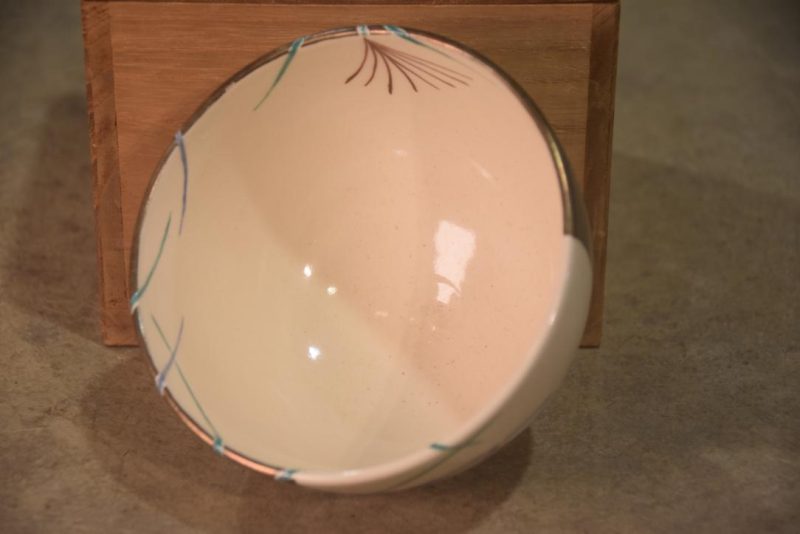 Kyoyaki Tea Bowl in a wooden box Width:120mm - Image 7