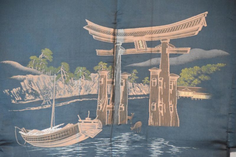 Lakeside Tori Gate Vintage Japanese Silk Mans Haori - Image 2