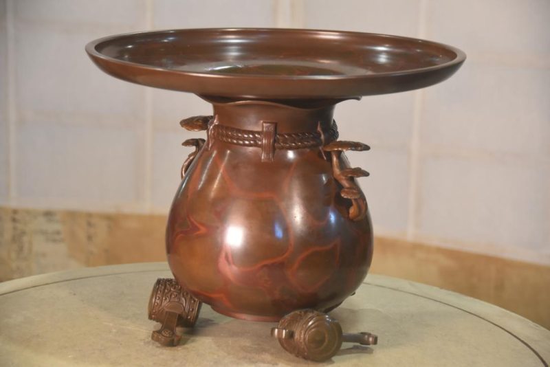 Murashido Bronze Usubata Ikenobu Vase Width:315mm - Image 7