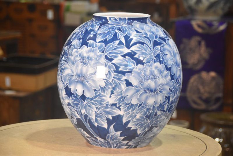 Japanese Arita Pottery Vase Width:300mm - Image 5