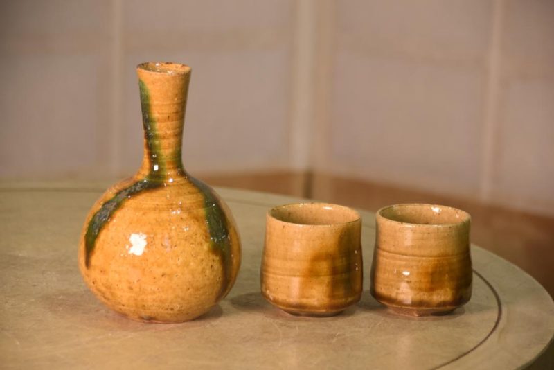 Japanese Pottery Sake Set Height: 160mm