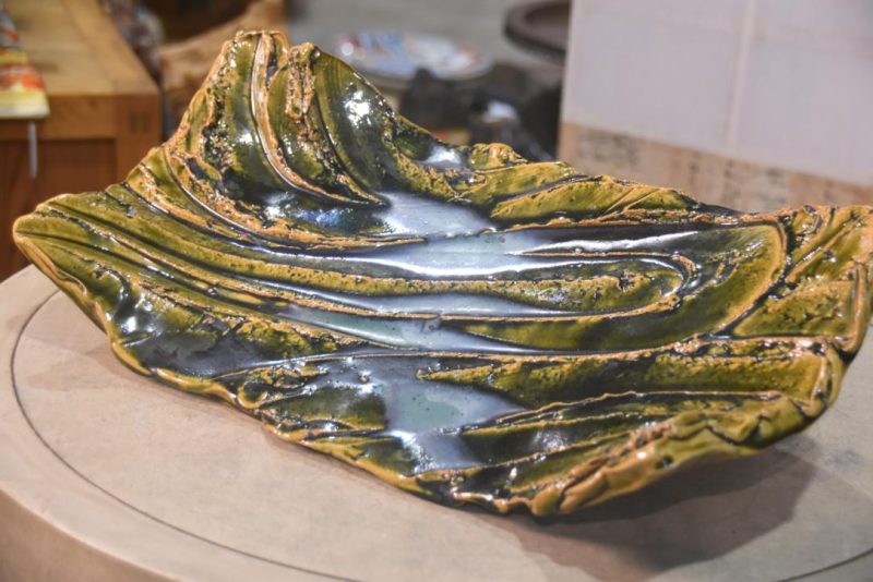 Oribe Pottery Platter by Haku Tadashi Width:460mm - Image 6
