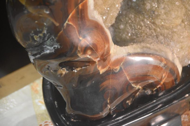 Onyx Crystal Suiseki Width:570mm - Image 8