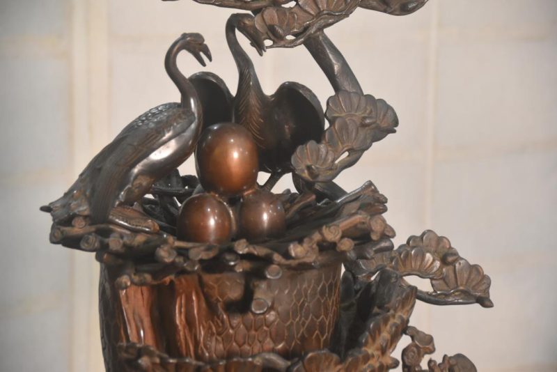 A Large Turtle and Crane Bronze Okimono Objet Width:770mm - Image 8