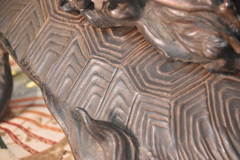 A Large Turtle and Crane Bronze Okimono Objet Width:770mm - Image 11