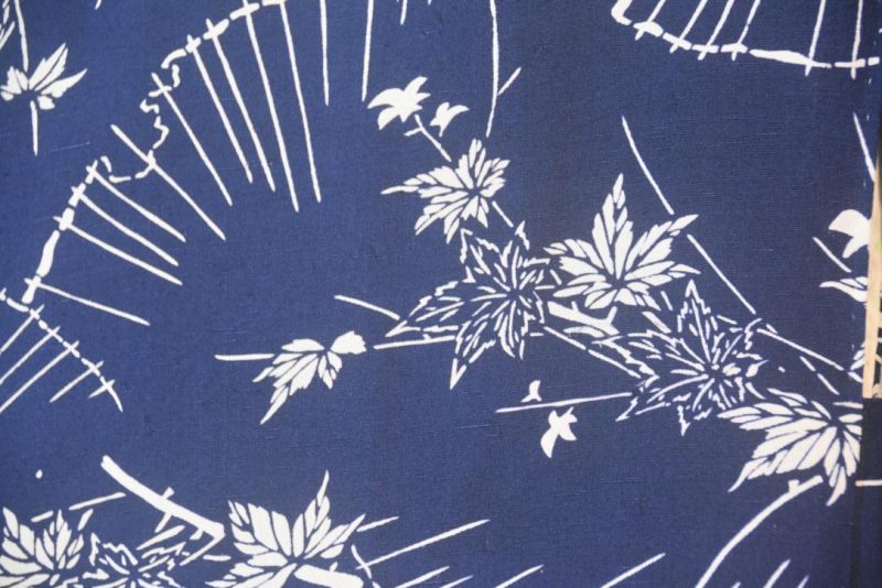 Navy and White Japanese Silk Vintage Haori Jacket - Image 2