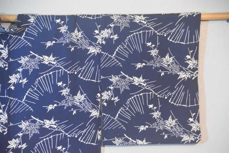 Navy and White Japanese Silk Vintage Haori Jacket - Image 3
