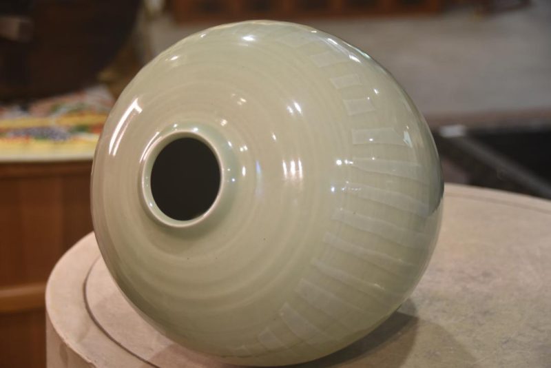 Pottery Vase Height:300mm - Image 6