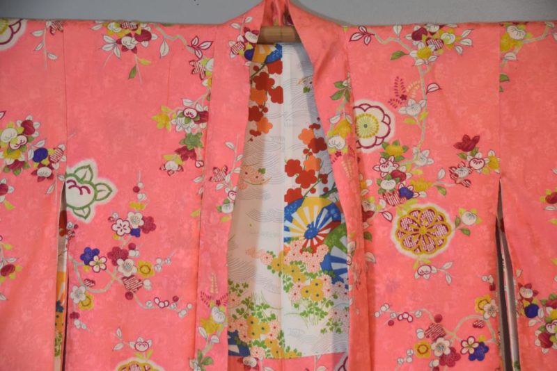 Show Stopping Pink Vintage Silk Haori Jacket - Image 3