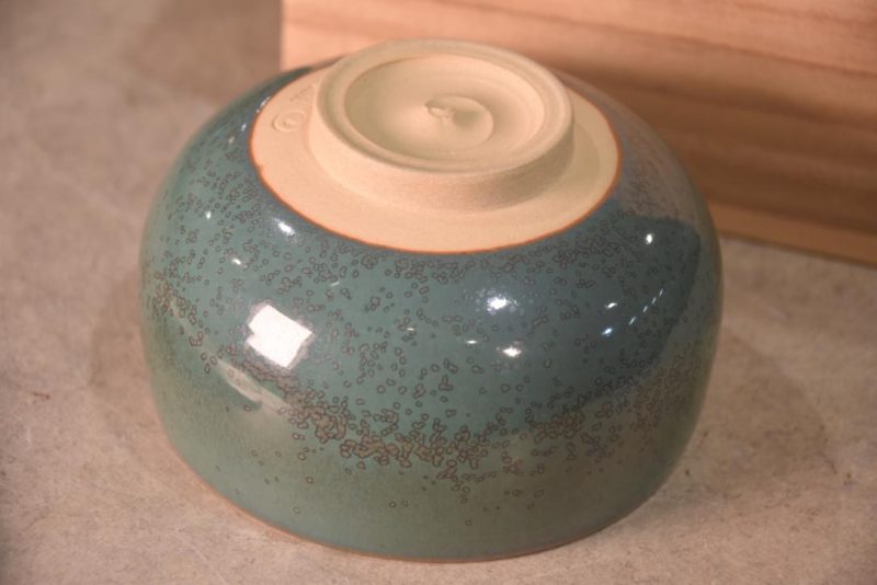 Chawan Tea Bowl in a wooden box Width:116mm - Image 5