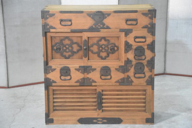Meiji Period Osaka Region Merchant Chest Width:886mm - Image 10