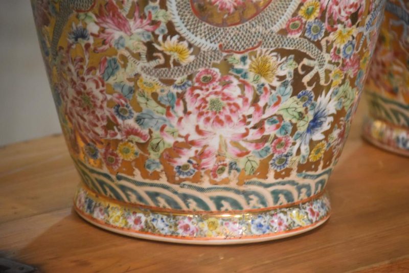 A Pair of Chinese Ceramic Vases Height:605mm - Image 6