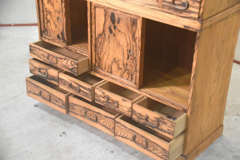Japanese Cha Dansu Tea Storage and Display Chest Width:1050mm - Image 8