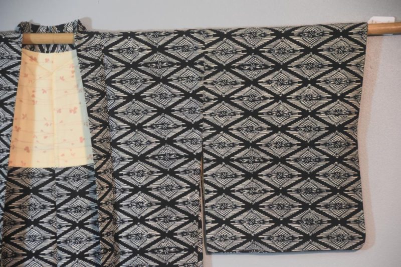 Black and White Japanese Vintage Haori Jacket - Image 5