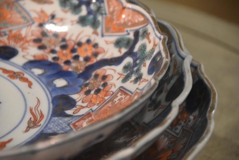 Set of 3 Japanese Imari Bowls Width:350mm - Image 4