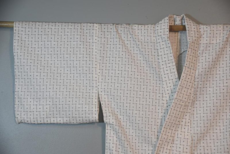Classic White Japanese Cotton Yukata - Image 3