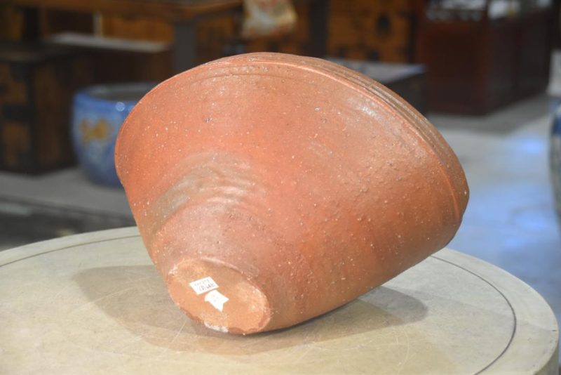 Bizen Pottery Bowl in a signed box Width:345mm - Image 3