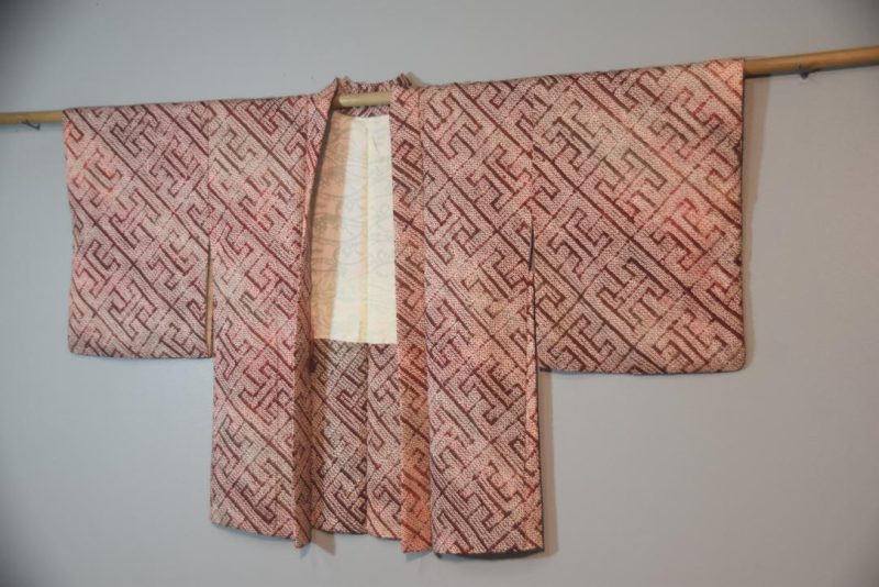 Maroon Maze of Shibori Silk Vintage Haori Jacket - Image 4