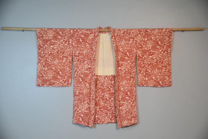 Fine Red Detail Japanese Vintage Haori Jacket - Image 4