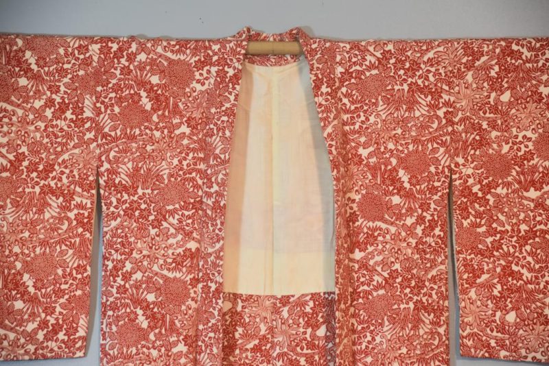 Fine Red Detail Japanese Vintage Haori Jacket - Image 3