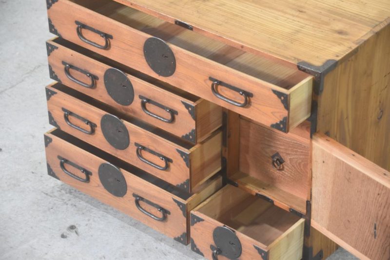 Antique Kodansu is a Small Chest Width:610mm - Image 3