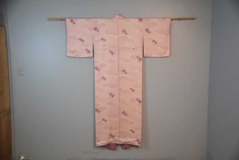 Minx Pink Cloud and Fan Vintage Silk Japanese Kimono